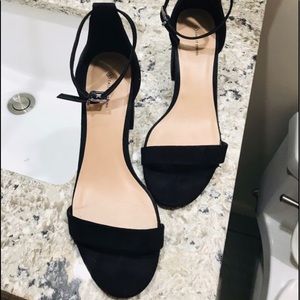 Black Heel Sandals Size 8.5